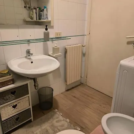 Appartement Dependance In Private Garden Id29923 Rome