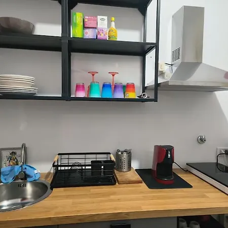 Dependance In Private Garden Id29923 Appartement